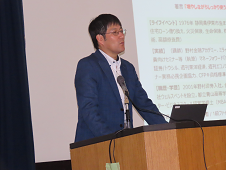 横田講師